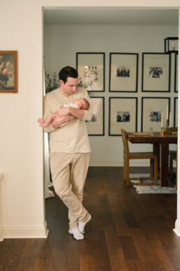 Newborn Lifestyle Portrait Session | In Home 19 Newborn Lifestyle Portrait Session | In Home